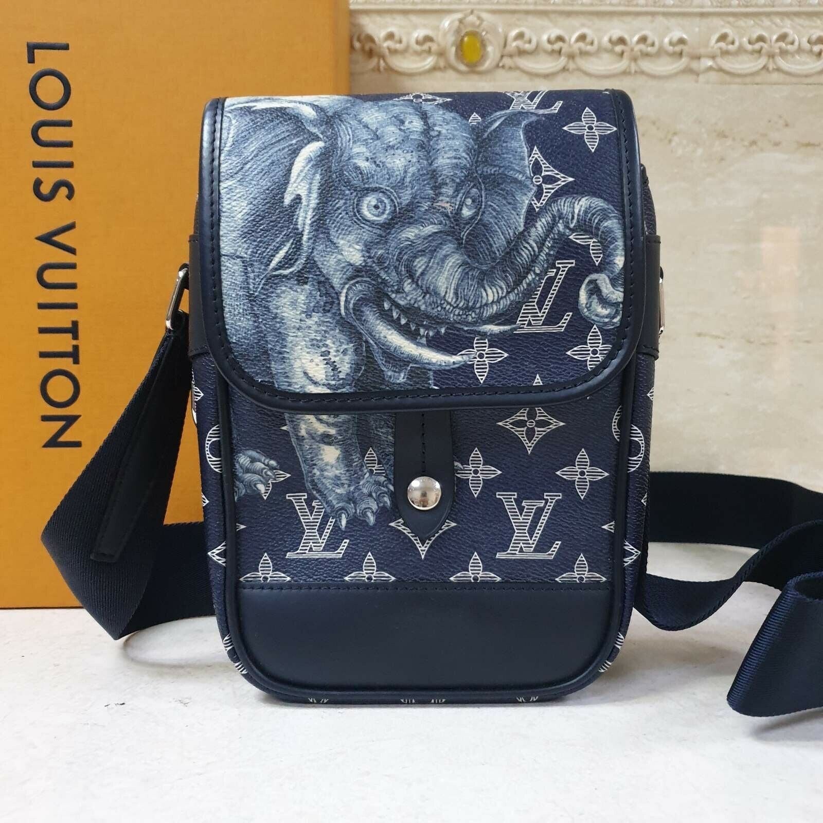 Louis Vuitton Monogram Savanna Elephant Chapman Brothers Shoulder Bag |  LuxyBrand