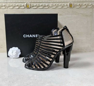 Chanel Transparent Black Patent Leather Sandals Size 38 - LuxyBrand