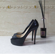 Load image into Gallery viewer, CHRISTIAN LOUBOUTIN Black Crocodile Pumps Heels Shoes Sz.38,5 - LuxyBrand
