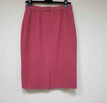 Load image into Gallery viewer, Chanel Tweed Mini Skirt size 40 - LuxyBrand
