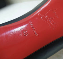 Load image into Gallery viewer, CHRISTIAN LOUBOUTIN Pigalle 120 Patent Leather Pump Heels - Eu 40
