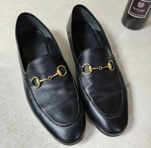 Load image into Gallery viewer, Gucci Jordaan Black Leather Horsebit Loafers EU 39,5 US 9,5 - LuxyBrand
