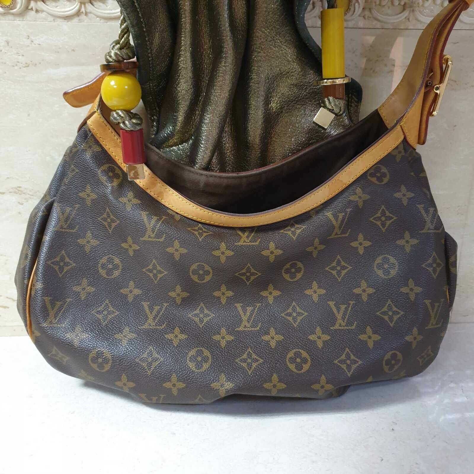 Louis Vuitton - Limited Edition Kalahari GM - Monogram Canvas Brown Shoulder Bag